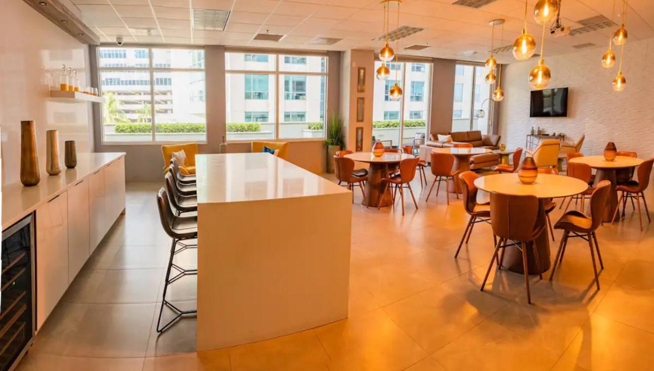 Luxury 1 Bedroom • Brickell • Unique Views Apartamento